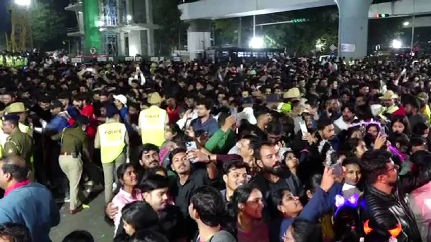 ನ್ಯೂ ಇಯರ್​​: ಬೆಂಗಳೂರಿಗರೇ ಎಚ್ಚರ; ನಗರದ ಎಲ್ಲಾ ಫ್ಲೈ ಓವರ್ ಬಂದ್ ಮಾಡಿದ ಪೊಲೀಸ್ರು