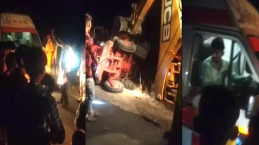 ಟ್ರ್ಯಾಕ್ಟರ್​ ಟ್ರಾಲಿ ಪಲ್ಟಿ.. ಮಕ್ಕಳು ಸೇರಿ 13 ಜನರು ಸಾವು, ನಾಲ್ವರು ಗಂಭೀರ