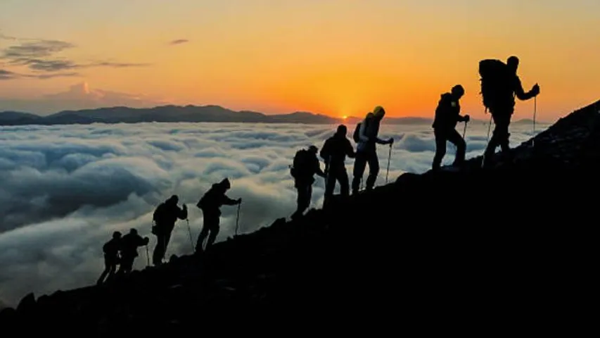 ಟ್ರಕ್ಕಿಂಗ್​ ಹೋಗೋರೇ ಎಚ್ಚರ! ಚೂರು ಯಾಮಾರಿದ್ರೂ ಪ್ರಾಣಕ್ಕೆ ಅಪಾಯ ಕಟ್ಟಿಟ್ಟ ಬುತ್ತಿ!