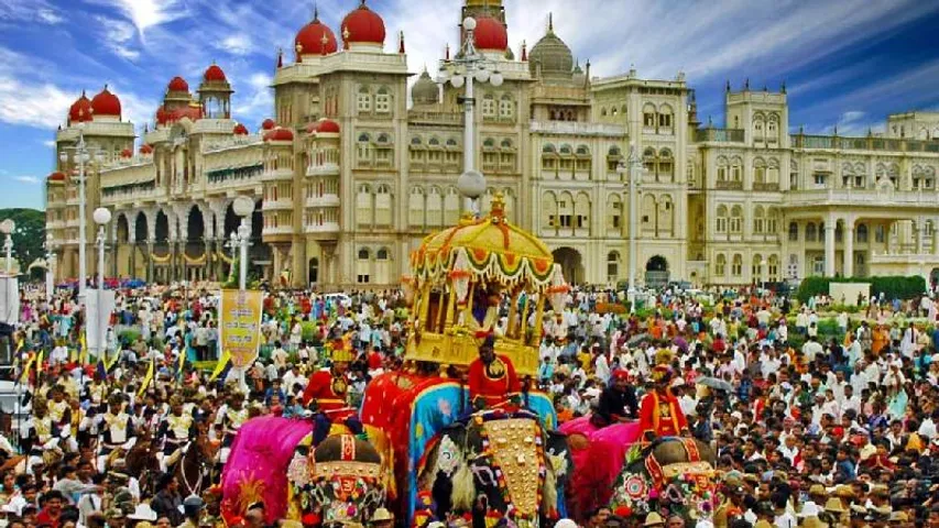 Mysore Dasara 2024: ವಿಜಯದಶಮಿಯಂದು ಪೂಜಾ ವಿಧಾನಗಳು ಹೇಗೆ ನಡೆಯುತ್ತೆ? ಇಲ್ಲಿದೆ ಮಾಹಿತಿ