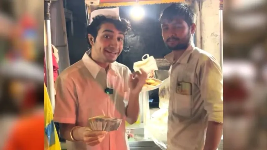 ವಡಾ ಪಾವ್​ ಮಾರಿ ತಿಂಗಳಿಗೆ 2 ಲಕ್ಷ ದುಡಿತಾನೆ ಈ ವ್ಯಕ್ತಿ! MBA ಪದವೀಧರನಿಗಿಂತ ಈತನ ಆದಾಯವೇ ಜಾಸ್ತಿ!