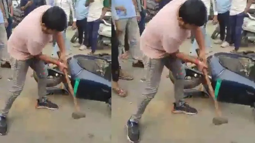 ಶೋರೂಂ ಎದುರೇ ಸುತ್ತಿಗೆಯಿಂದ ಓಲಾ ಸ್ಕೂಟರ್​ ಪುಡಿ ಪುಡಿ ಮಾಡಿದ ವ್ಯಕ್ತಿ; ಕಾರಣ ಕೇಳಿದ್ರೆ ಶಾಕ್ ಆಗ್ತೀರಾ!