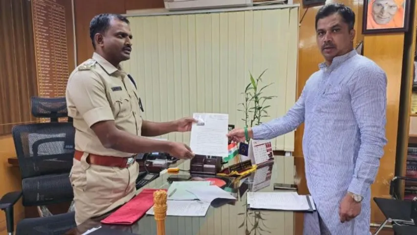 ಬೆಲೆ ಏರಿಕೆ, ಗೊಂದಲ, ಗದ್ದಲದ ನಡುವೆ ದೆಹಲಿಗೆ ಫ್ಲೈಟ್ ಬುಕ್ ಮಾಡಿದ CM, DCM.. ಮುಂದೇನು..?