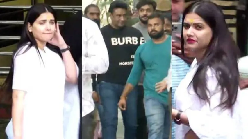 ಪವಿತ್ರಾಗೌಡ ಕೈ ಹಿಡಿದುಕೊಂಡು ಹೊರಗೆ ಬಂದ ದರ್ಶನ್‌.. ಕೋರ್ಟ್‌ನಲ್ಲಿ ಅಸಲಿಗೆ ಆಗಿದ್ದೇನು?