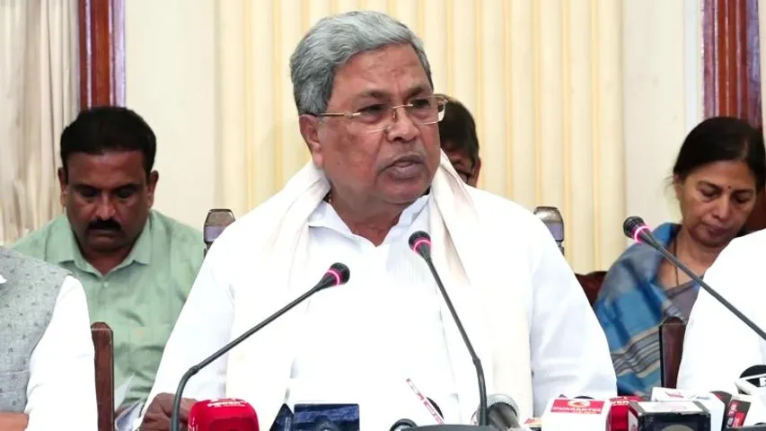 ರಾಜ್ಯದಲ್ಲಿ ದ್ವಿಭಾಷಾ ಸೂತ್ರ ಜಾರಿಗೆ ಶಿಕ್ಷಣ ಇಲಾಖೆ ಗ್ರೀನ್ ಸಿಗ್ನಲ್.. ಇನ್ನೊಂದು ಹೆಜ್ಜೆ ಬಾಕಿ ಅಷ್ಟೇ!