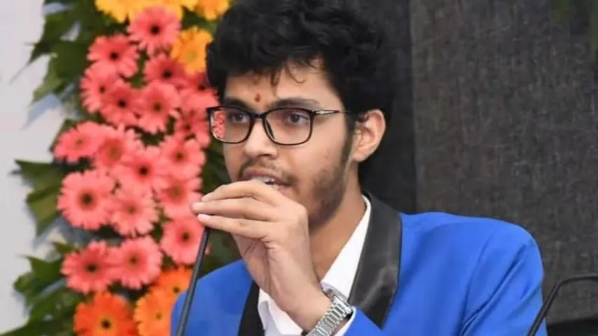 CA ಪರೀಕ್ಷೆಯ ರಿಸಲ್ಟ್​ ಔಟ್​.. ಇಡೀ ದೇಶಕ್ಕೆ ಪ್ರಥಮ ಸ್ಥಾನ ಪಡೆದ ರಾಜನ್ ಕಬ್ರಾ!