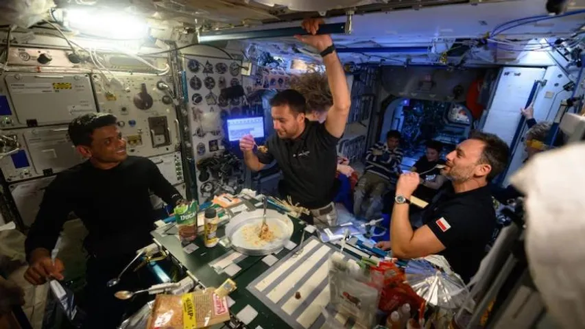 ಭೂಮಿಗೆ ವಾಪಸ್ ಬರ್ತಿರೋ ಶುಕ್ಲಾಗೆ ಬಾಹ್ಯಾಕಾಶದಲ್ಲಿ ಭಾವನಾತ್ಮಕ ವಿದಾಯ; ಇಂದು ಹೊರಟು ನಾಳೆ ಲ್ಯಾಂಡಿಂಗ್..!