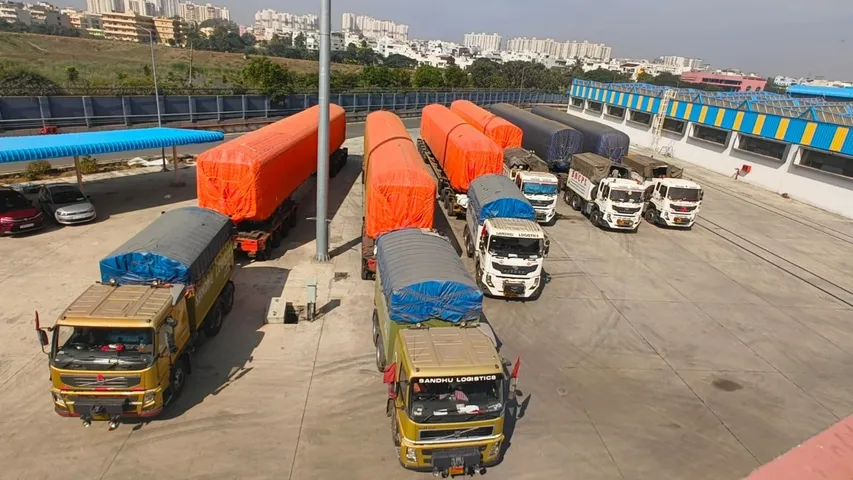 yellow line 7th train bengaluru bmrcl