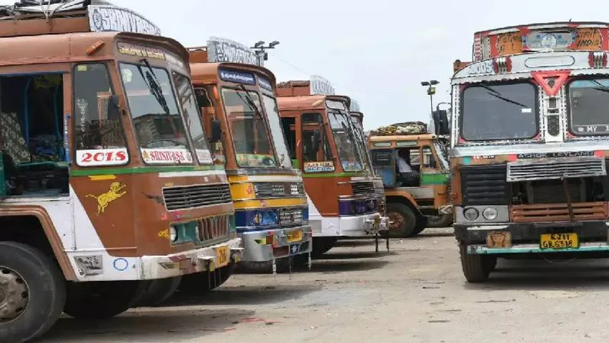 Karnataka braces for lorry strike from April 15 amid fuel price protest