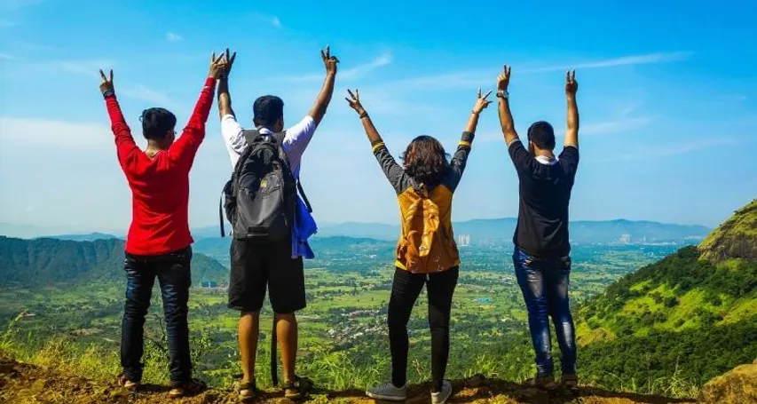 Indian air carriers expand rapidly but foreign tour arrivals fall badly