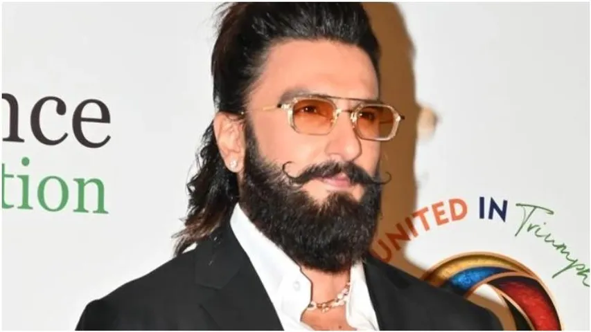 Ranveer Singh makes first appearance; he exclaimed, ‘baap ban gaya re’ to paps
