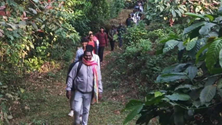 Six naxals opt to surrender in Bengaluru in the presence of CM Siddaramaiah