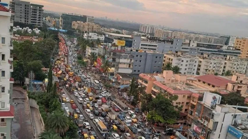 Bengaluru’s Outer Ring Road faces severe traffic congestion amid ongoing construction