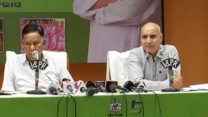 PWD Secretary Vir Vikram Yadav and minister Prafula Malik