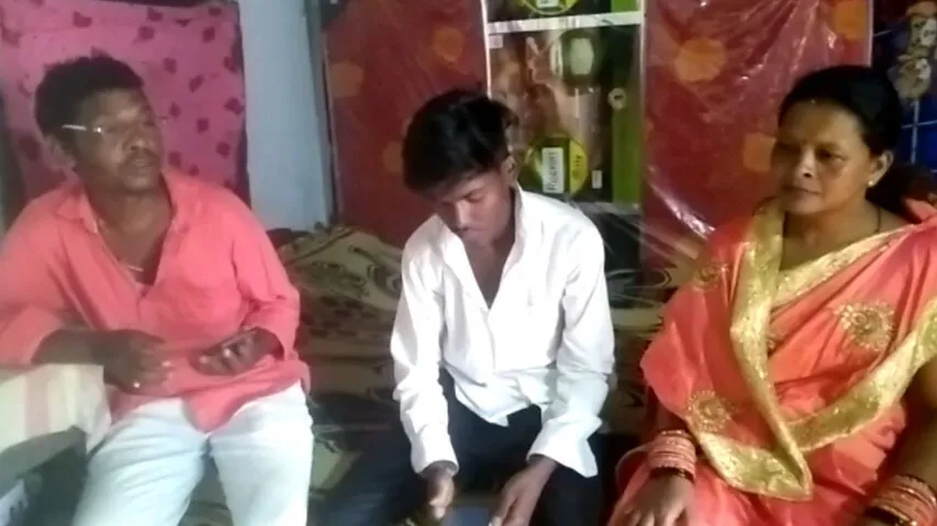 Vikram with wife Sujatha Nayak and son Ayush Nayak