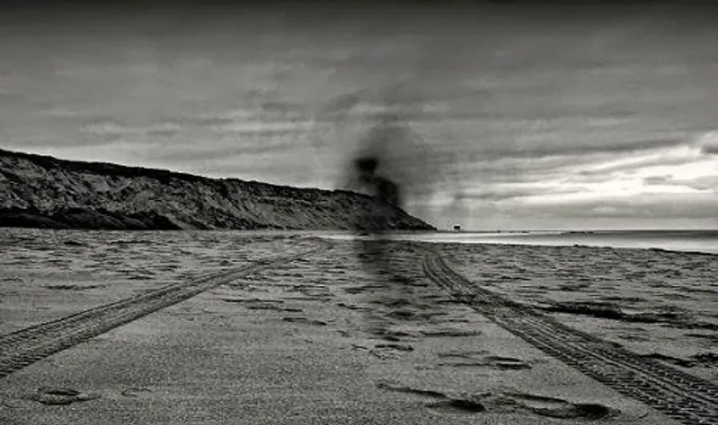 ଏମିତି ସି ବିଚ୍‌, ଯେଉଁଠି ରାତିରେ ହୁଏ ଭୂତପ୍ରେତଙ୍କ ଉତ୍ସବ