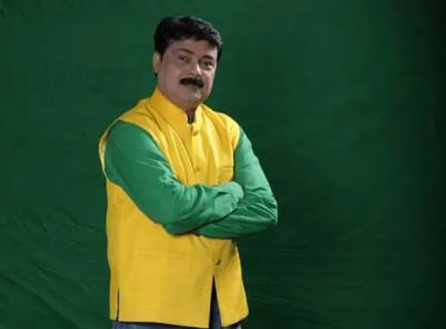 ‘କୁହ ଗୌର ଦାସ କାହାର ଦୋଷ’ ନାଟକକୁ ନେଇ ଧଉଳିରେ ଚହଟୁଛନ୍ତି ଗୌର