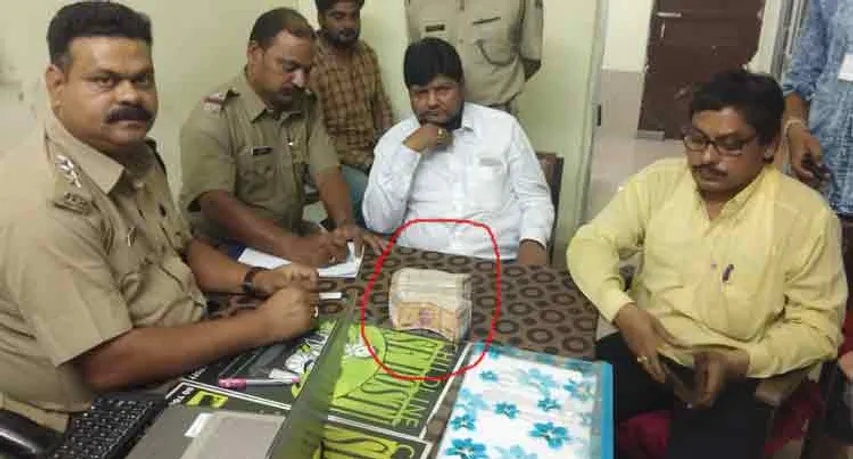 ବିଭିନ୍ନ ସ୍ଥାନରୁ ୧୭ ଲକ୍ଷରୁ ଅଧିକ ଟଙ୍କା ଜବତ