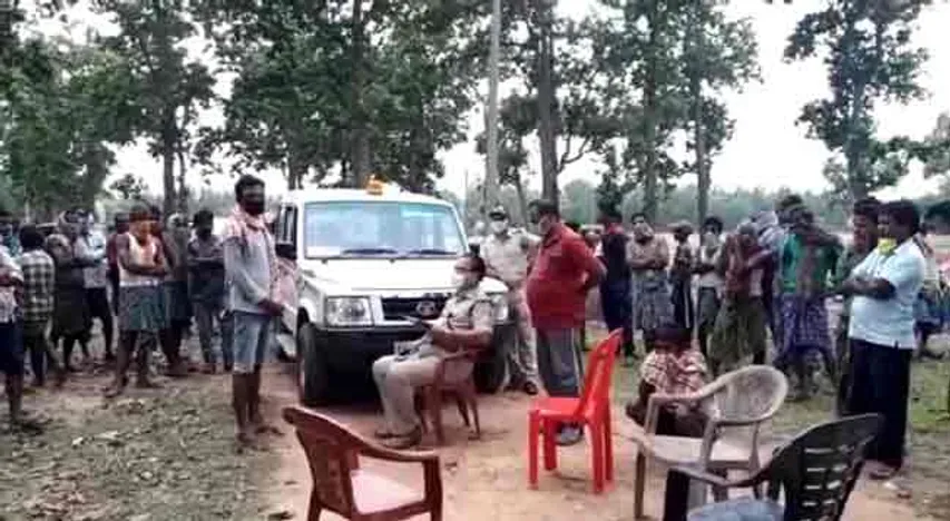 ଯୁବକଙ୍କୁ ପିଟିପିଟି ମାରିଦେଲେ