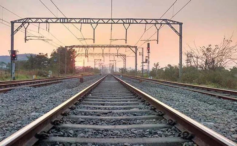 ଲାଇକ୍, କମେଣ୍ଟ, ସେୟାର ନିଶା ନେଇଗଲା ୩ ଜୀବନ