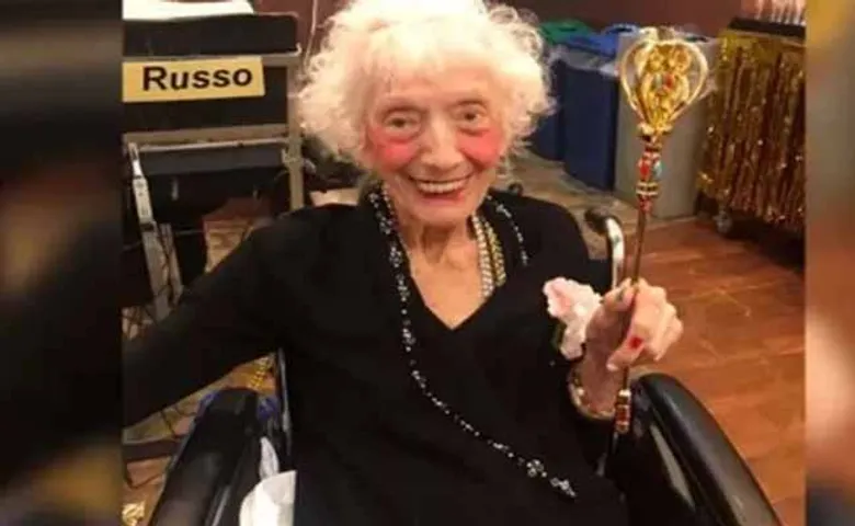 ଫ୍ଲୁ. କ୍ୟାନସର ପରେ ୨ ଥର କରୋନାକୁ ହରାଇଲେ ୧୦୨ ବର୍ଷୀୟା ବୃଦ୍ଧା