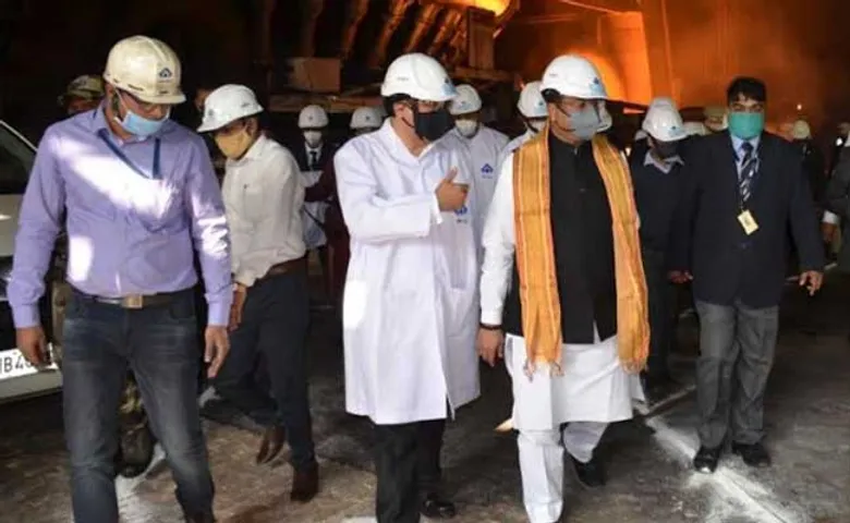 ଇସ୍କୋ ଓ ଦୁର୍ଗାପୁର ଇସ୍ପାତ କାରଖାନା ପରିଦର୍ଶନ କଲେ କେନ୍ଦ୍ରମନ୍ତ୍ରୀ ଧର୍ମେନ୍ଦ୍ର