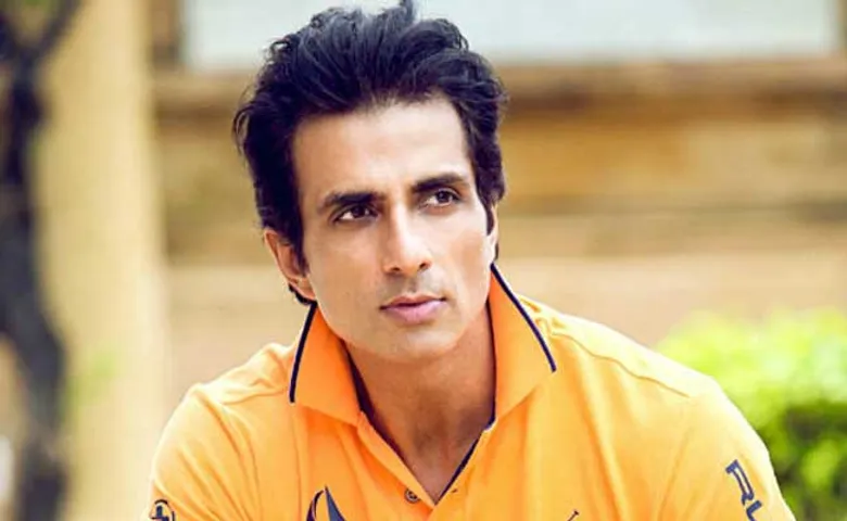 ହେଲ୍ପଲେସ୍ ହେଲେ ସୋନୁ