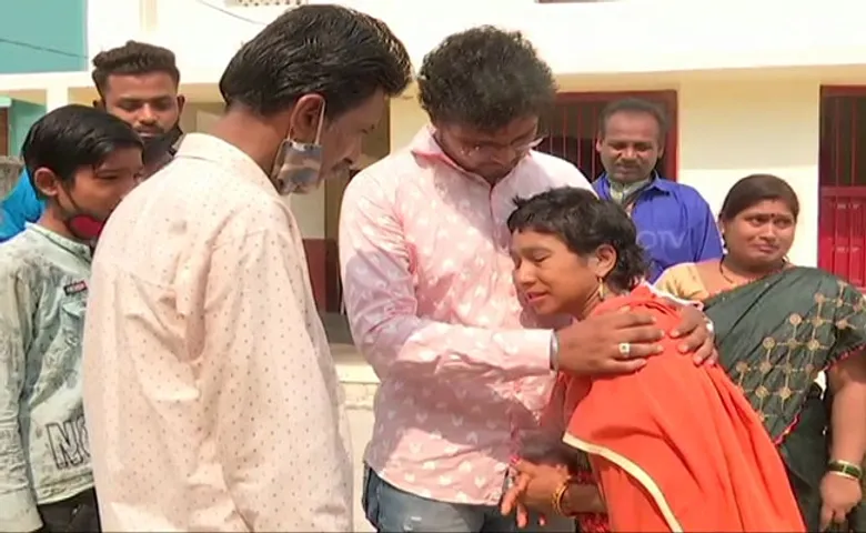 ୪ ବର୍ଷ ପରେ ସାଥୀକୁ ଫେରାଇ ଦେଲା ସମୟ, ସ୍ୱାମୀ ପାଇଲେ ସ୍ତ୍ରୀର ଠିକଣା