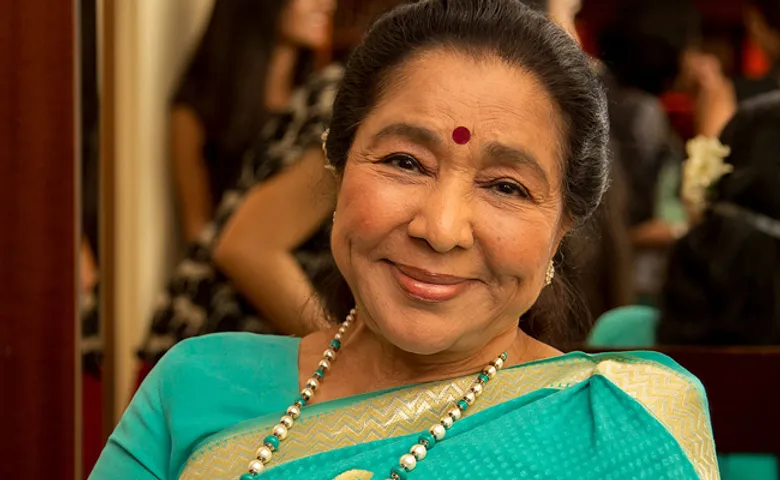 ହ୍ରିତିକ୍‌ଙ୍କ ଗୀତରେ ଧୁମ୍‌ ନାଚିଲେ ଆଶା, ଭିଡିଓ ଭାଇରାଲ