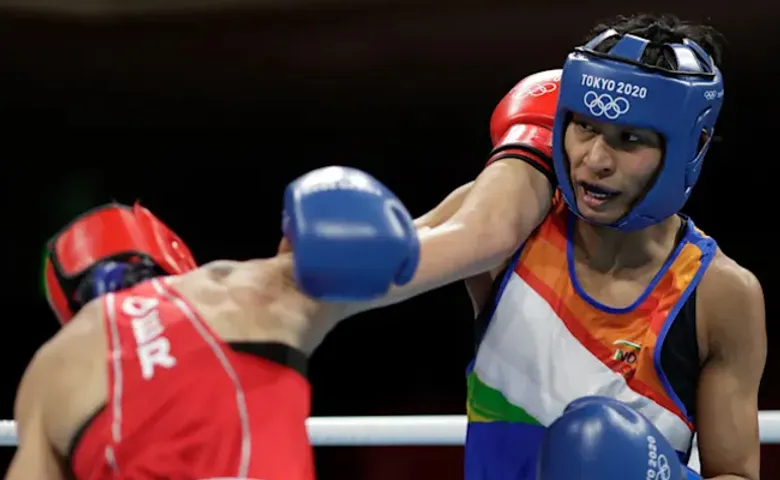 ପଦକରୁ ପାଦେ ଦୂରରେ ଲଭଲିନା