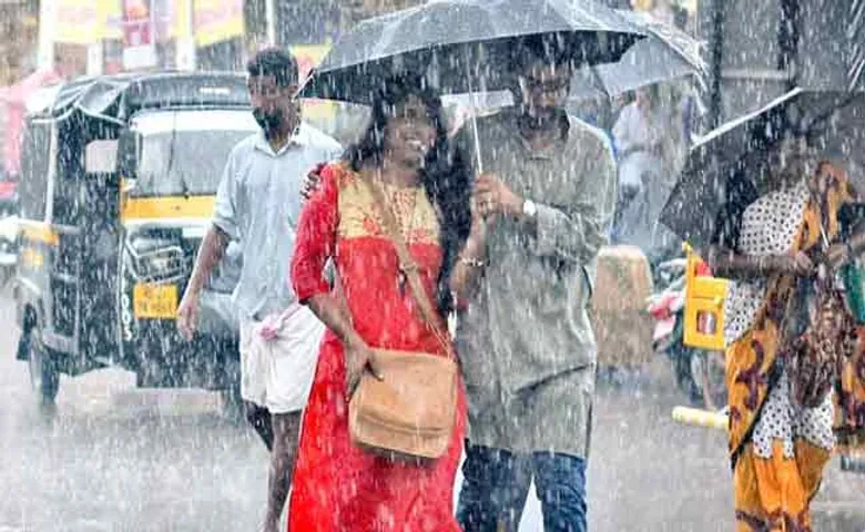 ଯେଉଁ ଫଟୋ ଦେଖି ରାଗି ଯାଇଥିଲେ, ୫ ବର୍ଷ ପରେ ସେହି ଫଟୋ ମଗାଇଲେ ଆଇଏଏସ୍‌ ଦମ୍ପତି