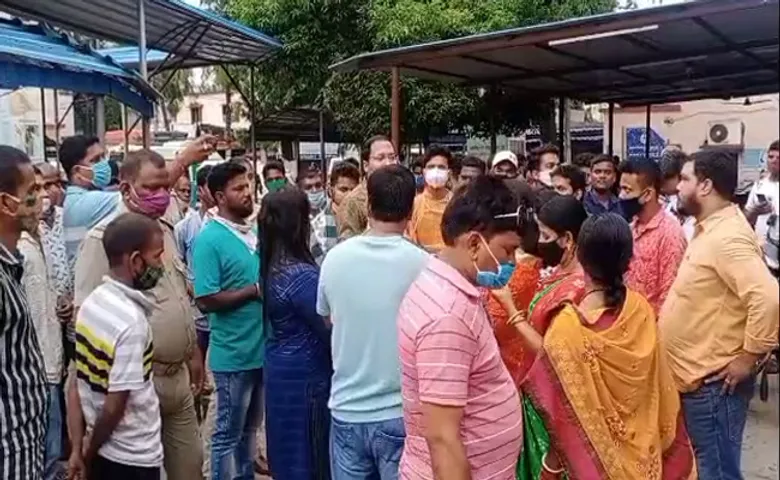 ଯୁବତୀଙ୍କ ଆତ୍ମହତ୍ୟାକୁ ନେଇ ବଢୁଛି ଉତ୍ତେଜନା