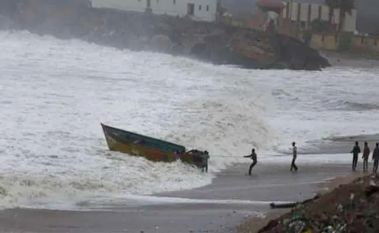 ଆସନ୍ତା ୫ ଘଣ୍ଟାରେ ଦୁର୍ବଳ ହେବ ବାତ୍ୟା ‘ଗୁଲାବ’