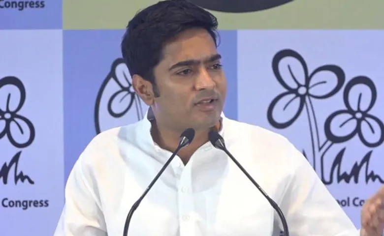 'ମୋଦିଙ୍କ ଠାରୁ ଅଧିକ ଲୋକପ୍ରିୟ ମମତା'