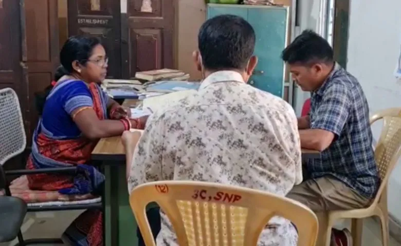 ଗୋଟିଏ ଦିନରେ ଭିଜିଲାନ୍ସ ଜାଲରେ ୪ ସରକାରୀ ବାବୁ