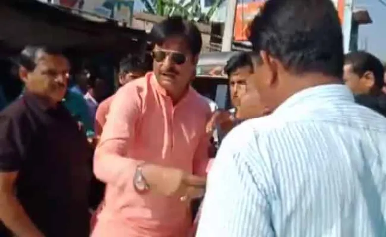 ବିଜେଡିରେ ଛକାପଞ୍ଝା, ଗଣଶିକ୍ଷା ମନ୍ତ୍ରୀଙ୍କୁ ବିରୋଧ