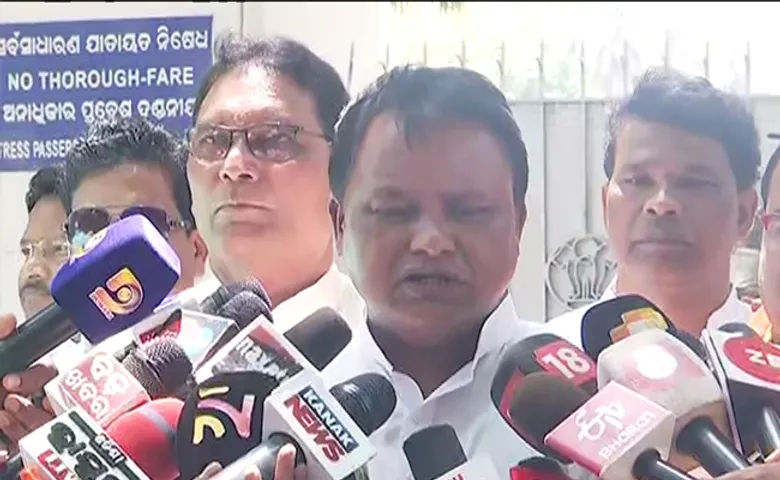 ବିଧାୟକଙ୍କୁ ଗିରଫ ପ୍ରତିବାଦ: ରାଜ୍ୟପାଳଙ୍କୁ ଫେରାଦ ହେଲା ବିଜେପି