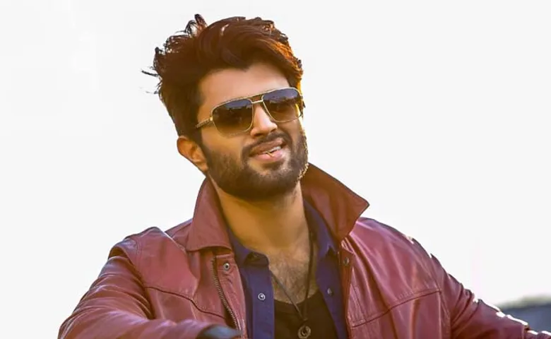 ଅଡ଼ୁଆରେ ବିଜୟ ଦେବରକୋଣ୍ଡା, ଅପକମିଂ ଫିଲ୍ମ ‘ଲାଇଗର’କୁ ବୟକଟ୍ ଆହ୍ୱାନ