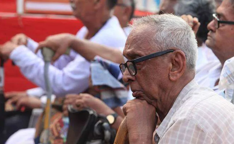 ସମସ୍ତଙ୍କୁ ପେନସନ୍ ଏକ ଅନୁକମ୍ପା ନୁହେଁ, ଅଧିକାର