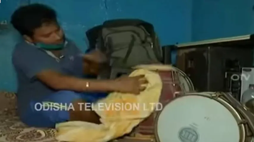 କରୋନା ପାଇଁ ଦୁର୍ଦ୍ଦିନରେ ବ୍ୟାଣ୍ଡ୍ ପାର୍ଟି ମାଲିକ ଓ କର୍ମଚାରୀ