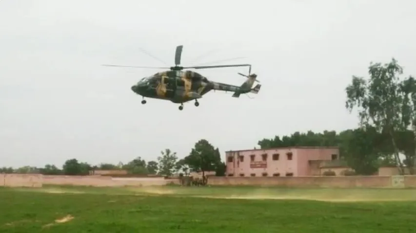 ମାଓବାଦୀଙ୍କ ଗୁଳିରେ ୨ ଯବାନ ଆହତ, ଗସ୍ତ ବାତିଲ୍‌ କରି ନିଜ ହେଲିକପ୍ଟରରେ ଏୟାରଲିଫ୍ଟ କଲେ ଡିଜିପି