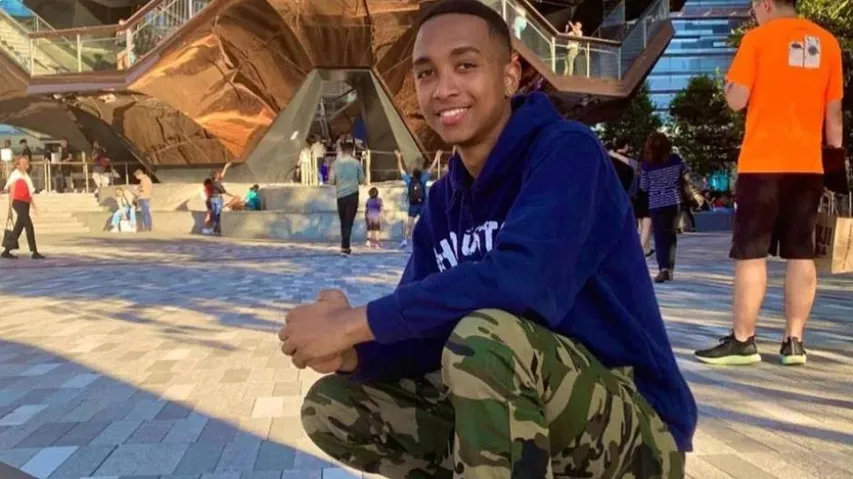 ପିଲାଦିନେ ବଡ ଭଉଣୀ ଭାବି ଖେଳୁଥିଲେ ; ୨୧ ବର୍ଷରେ ଜାଣିଲେ ମା’ ବୋଲି