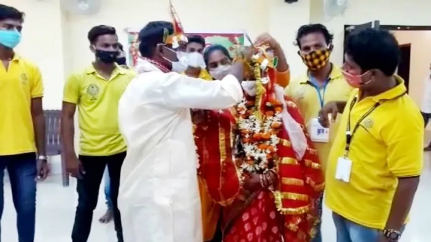 ପ୍ରେମ, ପ୍ରତାରଣା ପରେ ଜେଲ୍‌ରେ ବିବାହ