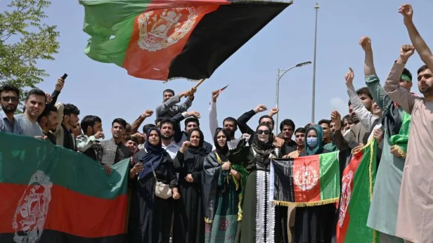 ଆଫଗାନିସ୍ତାନରେ ସ୍ୱାଧୀନତା ଦିବସରେ ପତାକା ରାଲି, ପତାକା ରାଲି ଉପରକୁ ଗୁଳି ଚଳାଇଲେ ତାଲିବାନୀ