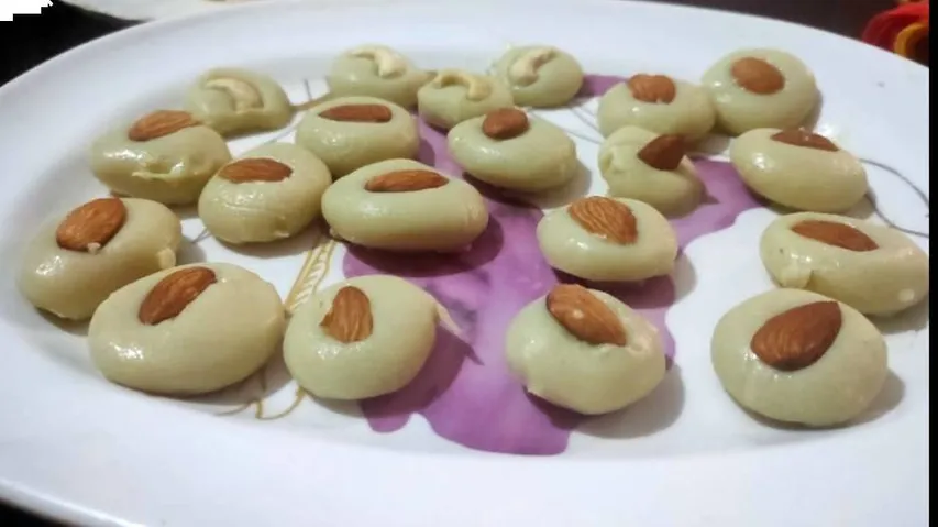 ରାକ୍ଷୀରେ ଘରେ ପ୍ରସ୍ତୁତ କରନ୍ତୁ ‘ପେଡ଼ା’