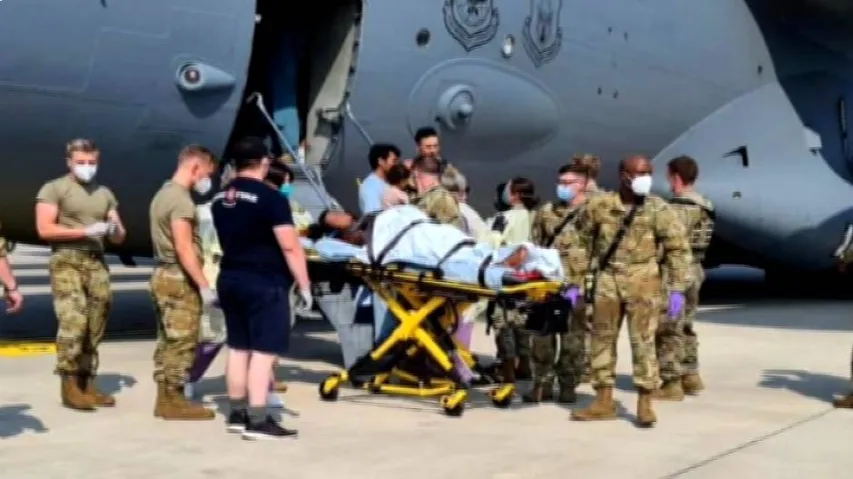 ତାଲିବାନ ବର୍ବରତା, ବର୍ତ୍ତିଲେନି ଆସନ୍ନ ପ୍ରସବା ! ବିମାନ ଉଡ଼ାଣ ବେଳେ ହେଲା ପ୍ରସବ