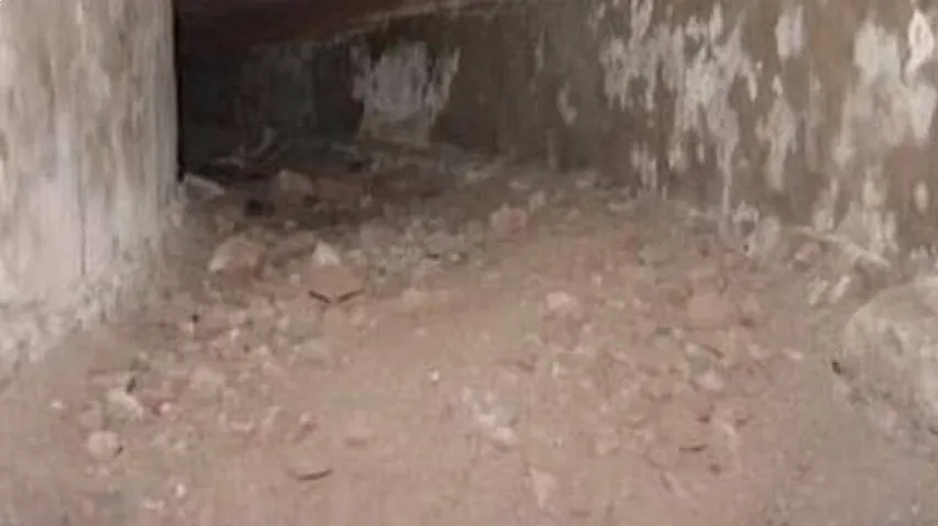  tunnel like structure at the Delhi Legislative Assembly 