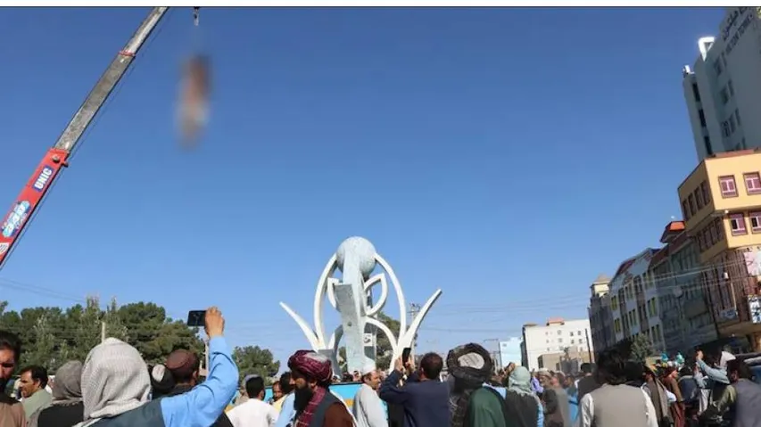 Taliban Hang 4 Bodies From Cranes In Herat Says Its Lesson For Kidnapper 