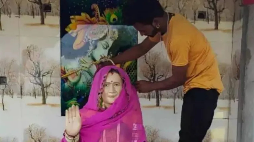 Man builds ‘temple of love’ for his late wife