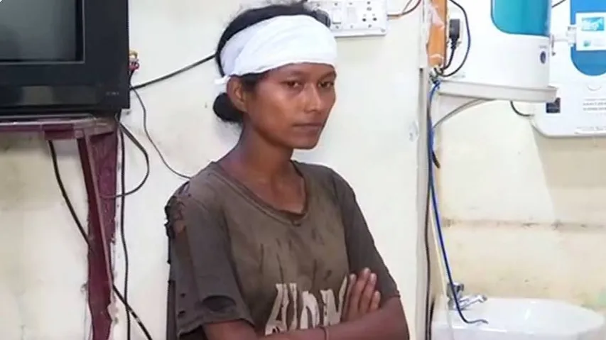 Woman Beaten Up By RPF Constable